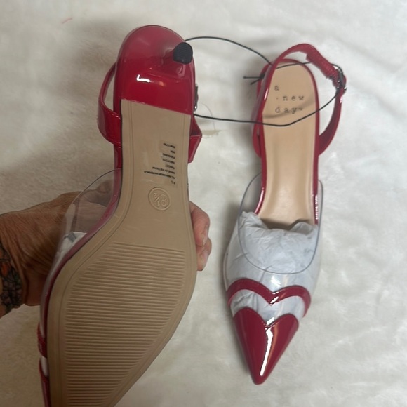 A New Day Red and White Heels with Pointed Toe - Picture 7 of 10